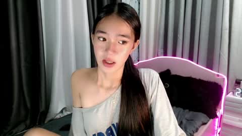 Reign online show from April 2026 06:25:02 PM