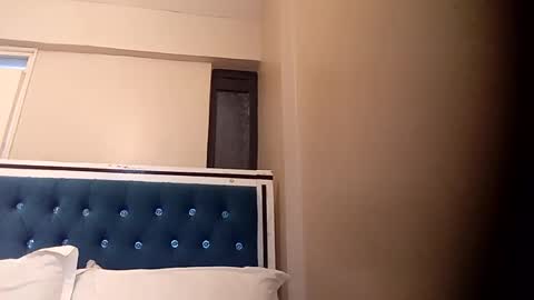 Amber online show from February 2025 04:57:01 PM