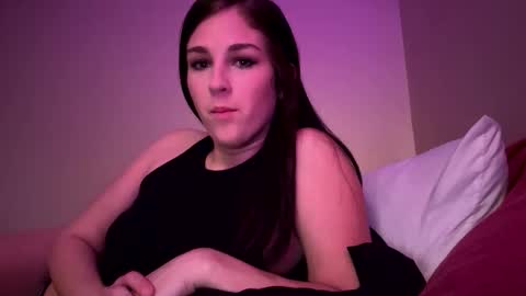 Snapshot of innocentlilsarah chatting on February 2026 04:16:02 AM innocentlilsarah online show from February 2026 04:16:02 AM