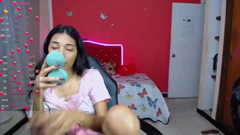 Snapshot of inocent_luna chatting on February 2025 10:42:01 PM Luna moon online show from February 2025 10:42:01 PM