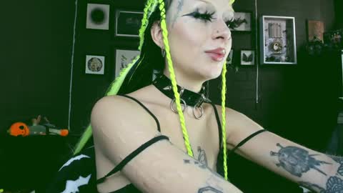   SANIA  online show from February 2025 03:31:02 PM