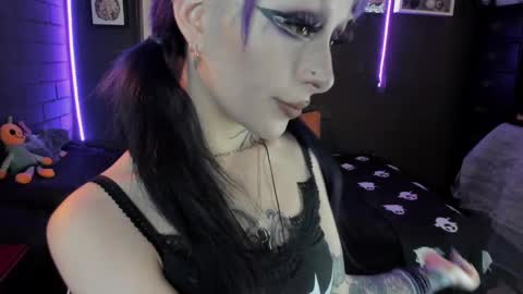   SANIA  online show from September 2025 04:31:02 PM