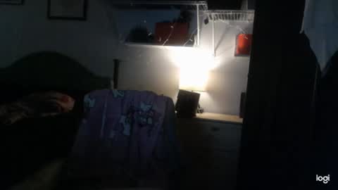 Snapshot of insatiable_veronica chatting on December 2025 05:00:01 PM insatiable_veronica online show from December 2025 05:00:01 PM