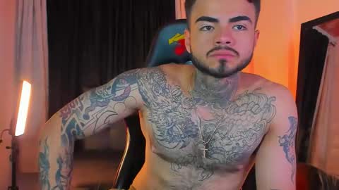 Brayan Chavez online show from November 2025 02:11:01 AM