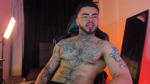 Brayan Chavez online show from November 2025 01:30:02 AM