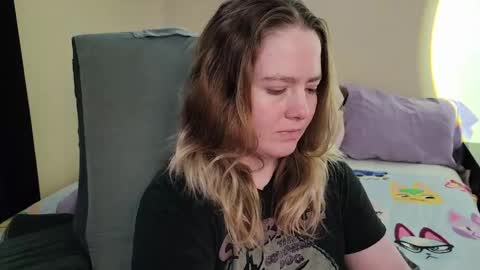 Faye online show from April 2026 07:56:01 AM