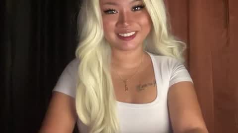 Snapshot of into_the_nightxxx chatting on April 2026 12:24:01 PM KATH online show from April 2026 12:24:01 PM