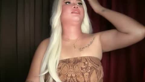 Snapshot of into_the_nightxxx chatting on April 2026 12:20:01 PM KATH online show from April 2026 12:20:01 PM