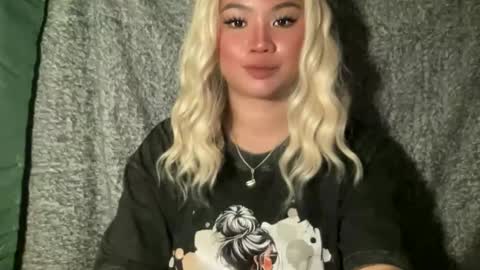 Snapshot of into_the_nightxxx chatting on April 2026 12:29:02 PM KATH online show from April 2026 12:29:02 PM