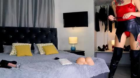 inviting_tina online show from November 2025 03:17:01 AM