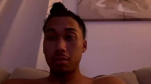 Raxton online show from February 2025 11:32:02 AM