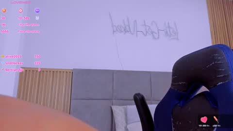 Snapshot of iori_21 chatting on January 2025 11:06:02 PM iori online show from January 2025 11:06:02 PM