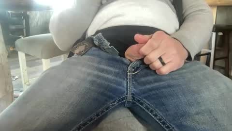 Snapshot of iowafarmcock chatting on February 2025 04:21:02 PM iowafarmcock online show from February 2025 04:21:02 PM