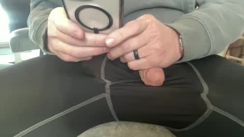 Snapshot of iowafarmcock chatting on February 2025 04:05:02 PM iowafarmcock online show from February 2025 04:05:02 PM