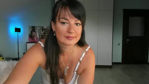 Snapshot of iracherrynow chatting on October 2025 11:08:02 AM iracherrynow online show from October 2025 11:08:02 AM