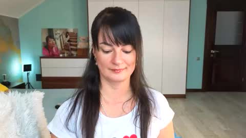 Snapshot of iracherrynow chatting on November 2025 08:14:02 AM iracherrynow online show from November 2025 08:14:02 AM