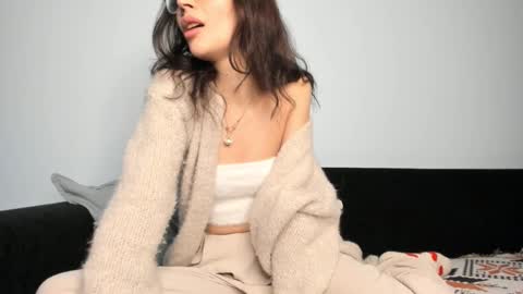 Snapshot of irenehabibi chatting on March 2025 10:52:02 PM Irene online show from March 2025 10:52:02 PM