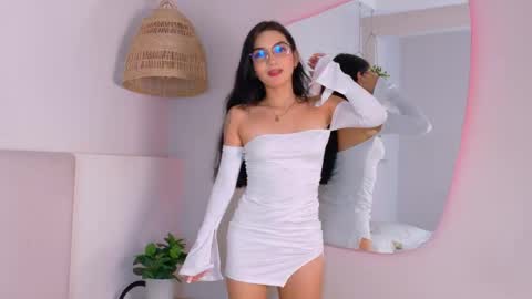 Iria online show from May 2026 02:00:02 PM