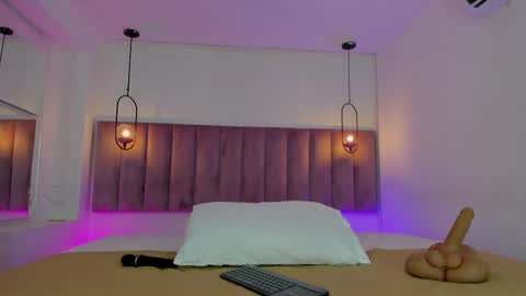 Irinnah Lottus online show from October 2025 11:52:02 AM
