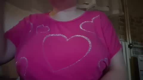 Snapshot of irinnak chatting on November 2025 04:00:01 PM IrinnaK online show from November 2025 04:00:01 PM