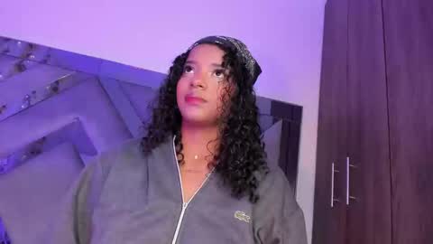 Snapshot of iris_hott1 chatting on December 2024 02:37:02 PM iris online show from December 2024 02:37:02 PM
