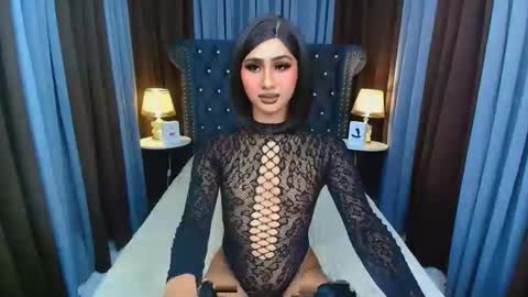 Snapshot of iris_lauren chatting on April 2026 12:05:01 AM Iris online show from April 2026 12:05:01 AM