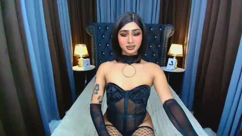 Snapshot of iris_lauren chatting on April 2026 08:25:02 PM Iris online show from April 2026 08:25:02 PM