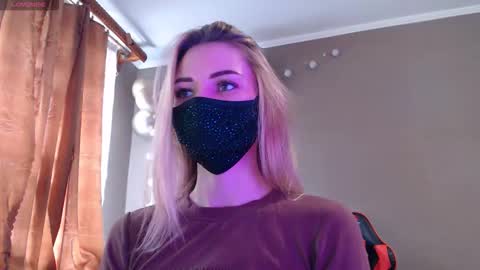 Lily online show from November 2025 12:04:01 PM