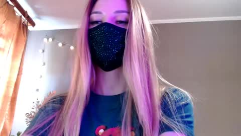 Lily online show from May 2026 02:24:02 PM