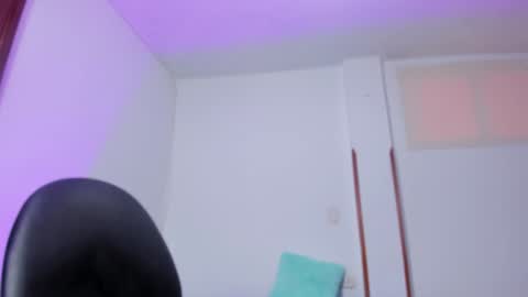 Iris online show from January 2025 05:05:01 PM