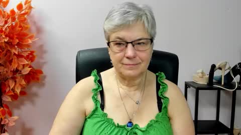 I R I S online show from December 2025 07:26:02 AM