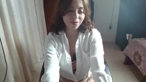 irisarellano_ online show from May 2026 02:55:01 PM