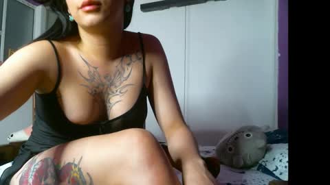 Camilla online show from December 2024 01:04:02 AM