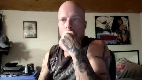 Snapshot of irish_cock_1988 chatting on October 2025 10:29:02 PM irish_cock_1988 online show from October 2025 10:29:02 PM