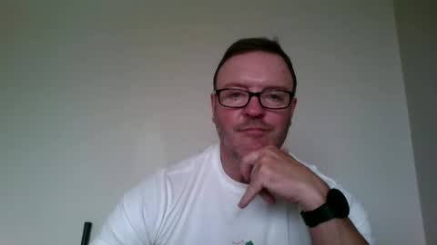 Snapshot of irish_pipe chatting on May 2026 11:59:02 AM irish_pipe online show from May 2026 11:59:02 AM