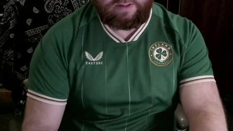 Snapshot of irishdaddy24 chatting on December 2024 07:12:01 PM twitter theirishman205 online show from December 2024 07:12:01 PM