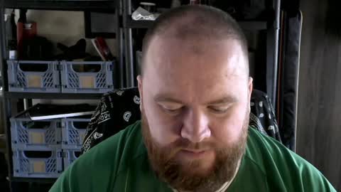 Snapshot of irishdaddy24 chatting on December 2024 01:18:02 PM twitter theirishman205 online show from December 2024 01:18:02 PM