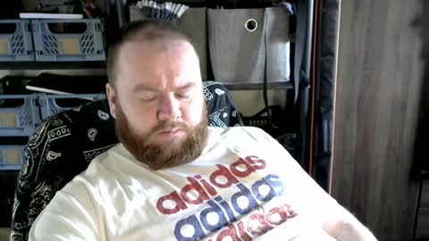 Snapshot of irishdaddy24 chatting on December 2024 02:04:01 PM twitter theirishman205 online show from December 2024 02:04:01 PM