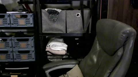 Snapshot of irishdaddy24 chatting on December 2024 09:40:02 PM twitter theirishman205 online show from December 2024 09:40:02 PM