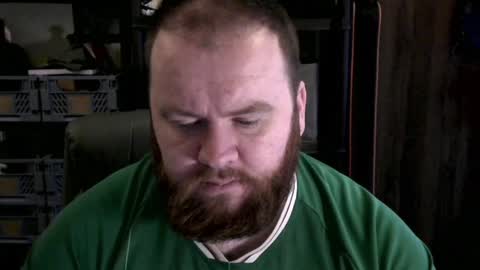 Snapshot of irishdaddy24 chatting on December 2024 01:52:02 PM twitter theirishman205 online show from December 2024 01:52:02 PM