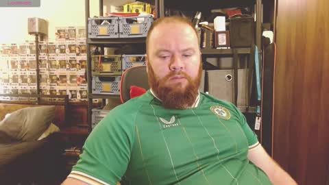 Snapshot of irishdaddy24 chatting on October 2025 11:36:01 PM twitter theirishman205 online show from October 2025 11:36:01 PM