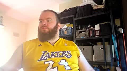 Snapshot of irishdaddy24 chatting on October 2025 09:32:01 AM twitter theirishman205 online show from October 2025 09:32:01 AM