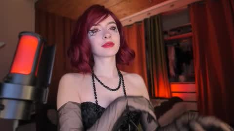 Snapshot of irisice chatting on October 2025 04:52:01 PM Miss Iris Fansly Miss Iris new inst. online show from October 2025 04:52:01 PM
