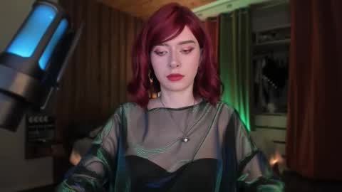 Snapshot of irisice chatting on November 2025 08:07:01 PM Miss Iris Fansly Miss Iris new inst. online show from November 2025 08:07:01 PM