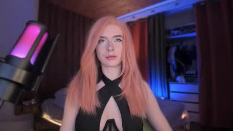 Snapshot of irisice chatting on November 2025 07:47:02 PM Miss Iris Fansly Miss Iris new inst. online show from November 2025 07:47:02 PM