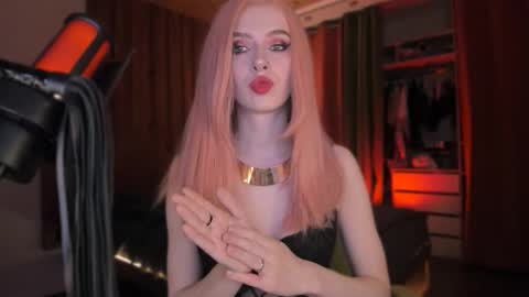 Snapshot of irisice chatting on December 2025 09:00:01 PM Miss Iris Fansly Miss Iris new inst. online show from December 2025 09:00:01 PM