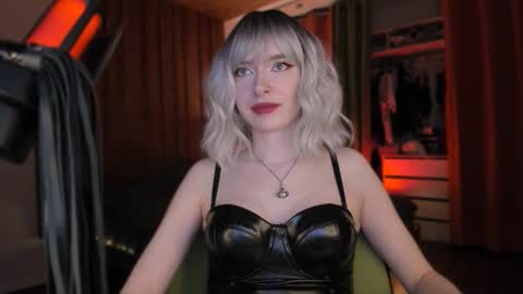 Snapshot of irisice chatting on December 2025 06:56:01 PM Miss Iris Fansly Miss Iris new inst. online show from December 2025 06:56:01 PM