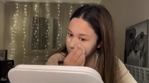 Snapshot of irismikulecky chatting on April 2026 03:46:02 PM Liza online show from April 2026 03:46:02 PM