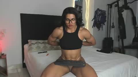 irismuscle online show from July 2026 05:40:01 PM
