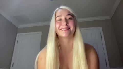 Irispink1 online show from December 2025 09:56:02 PM